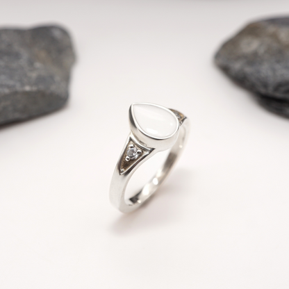 ''Dropwise'' – Sterling Silver Teardrop Semen Keepsake Ring